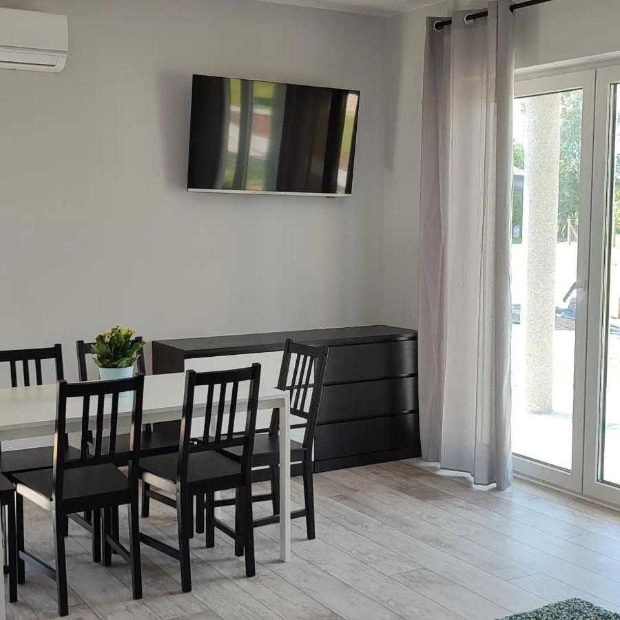 Apartamenty Wilga Z Calorocznym Jacuzzi I Letnim Basenem Екстер'єр фото