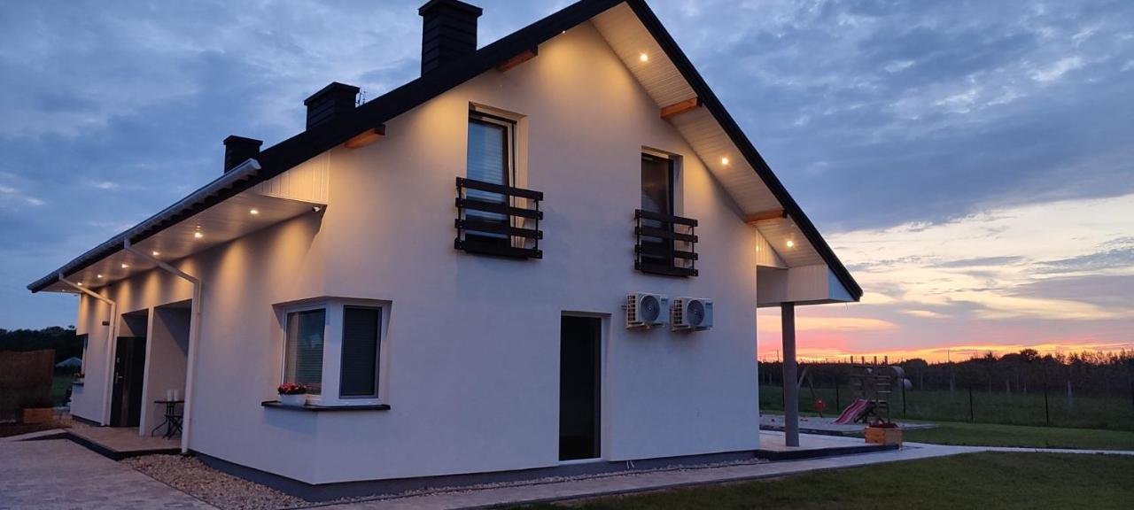 Apartamenty Wilga Z Calorocznym Jacuzzi I Letnim Basenem Екстер'єр фото