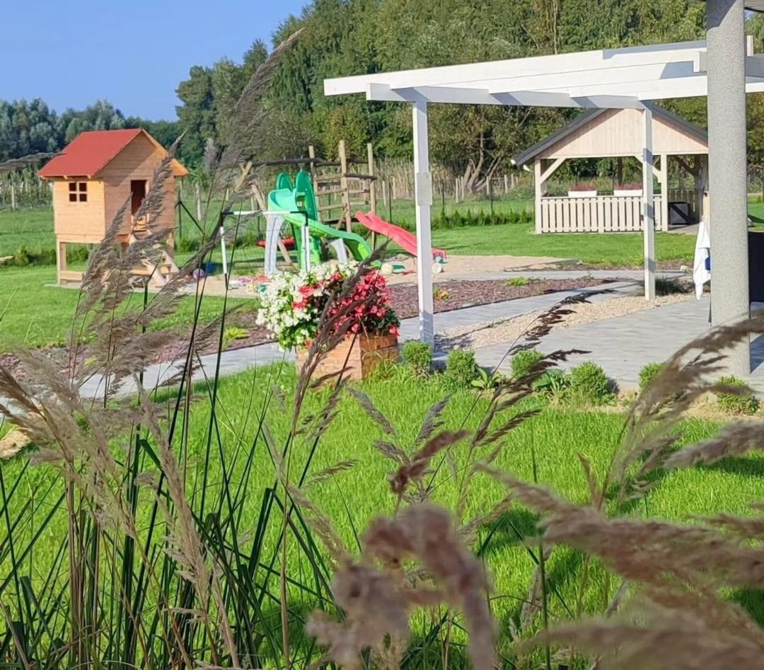 Apartamenty Wilga Z Calorocznym Jacuzzi I Letnim Basenem Екстер'єр фото
